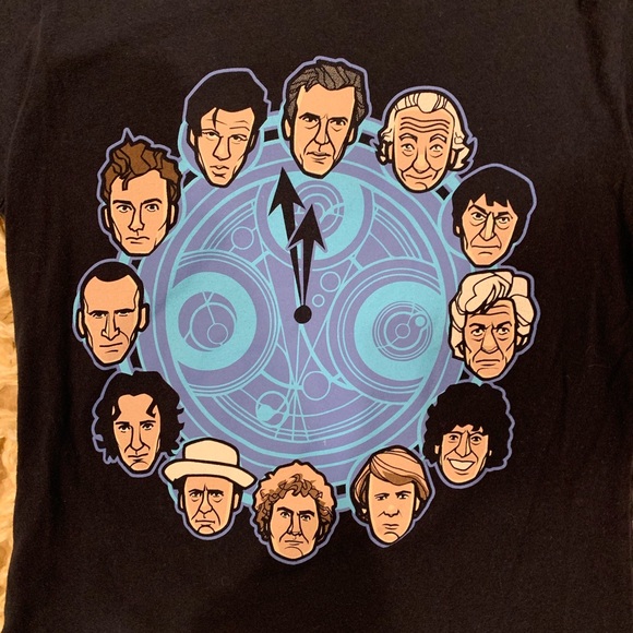 Dr. Who t shirt All doctors! 🌸Size Medium - Picture 2 of 3